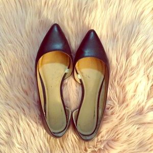 Old navy pointed toe black flats
